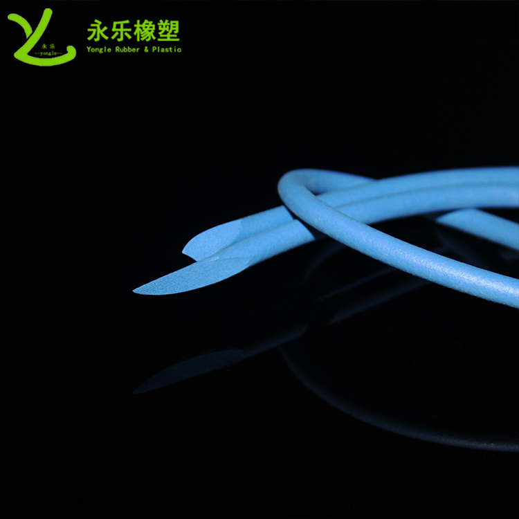 硅膠發(fā)發(fā)泡條，阻燃硅膠發(fā)泡圓條，耐高溫發(fā)泡硅膠條
